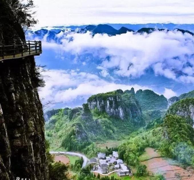 卡通摩托拼图